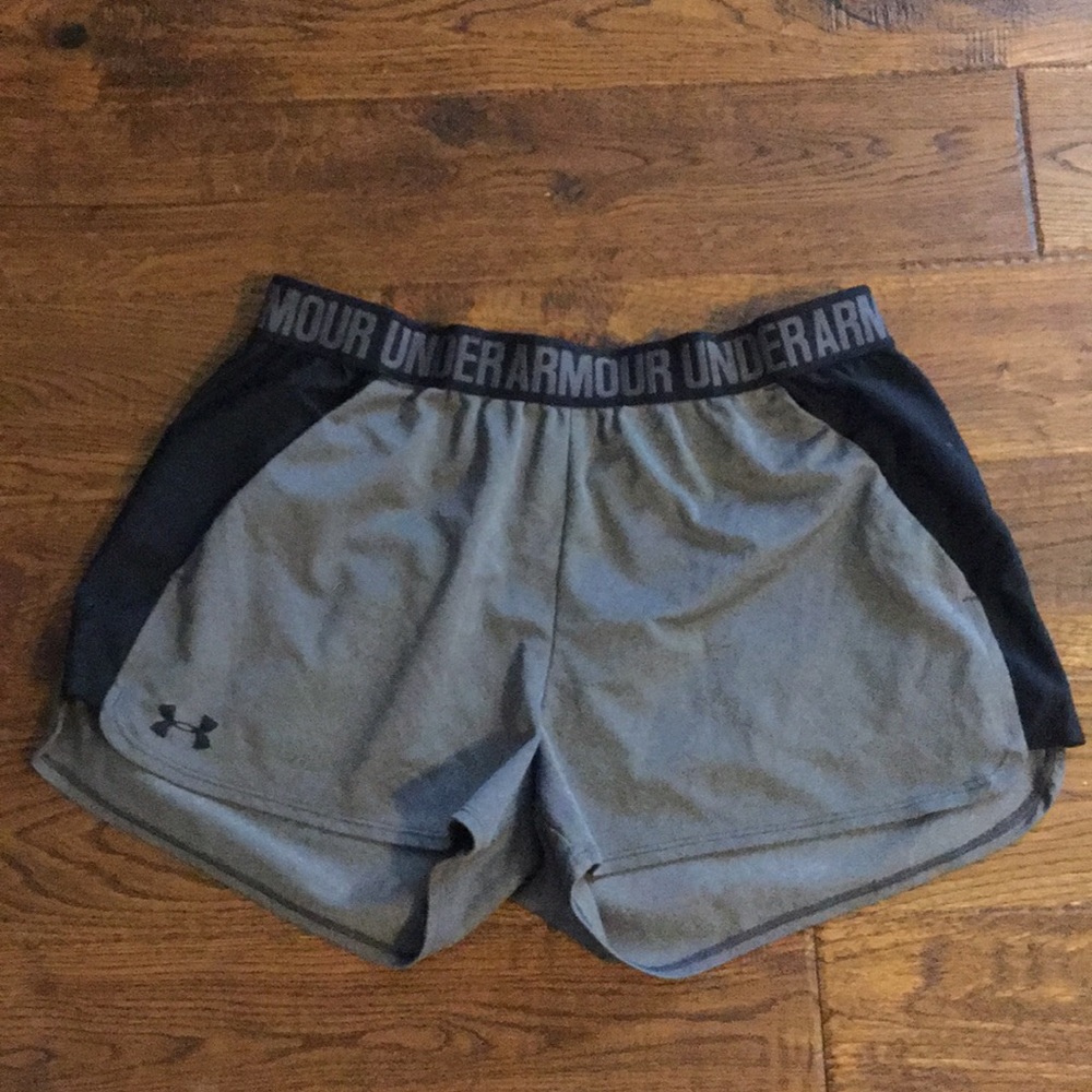 Under Armour L shorts